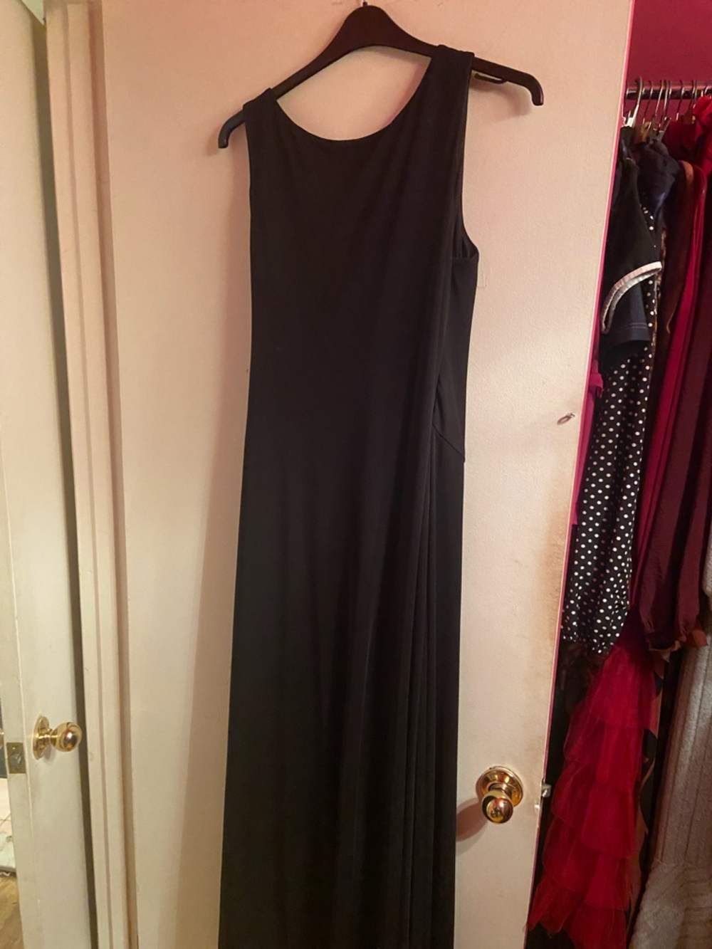 Patra Black Sleeveless Maxi Dress - Sleek Evening Silhouette
